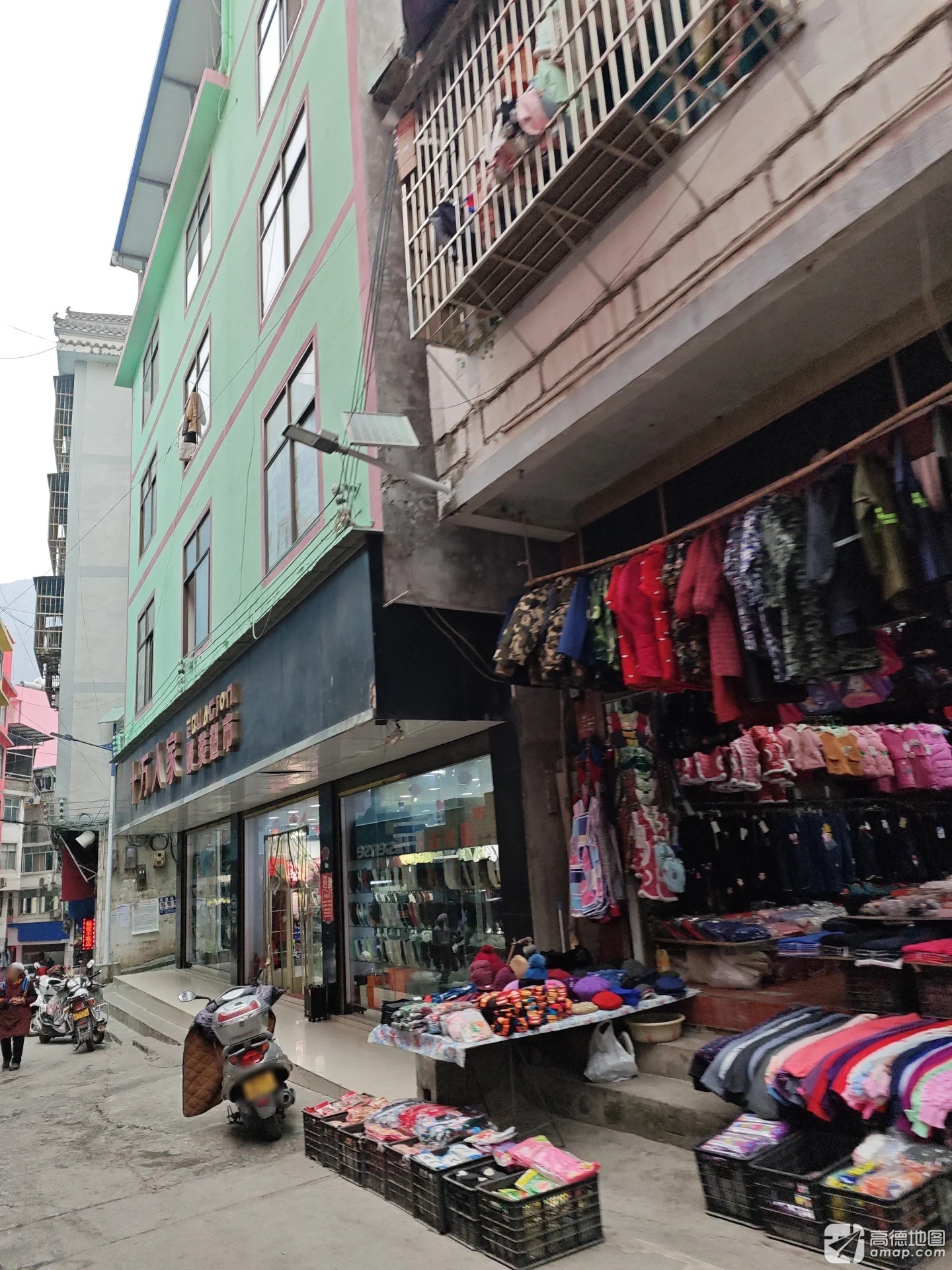 十万人家服装超市